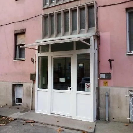 Apartament Afrika Gyongye Apartman Kaposvár