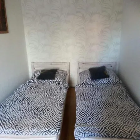 Afrika Gyongye Apartman Apartament