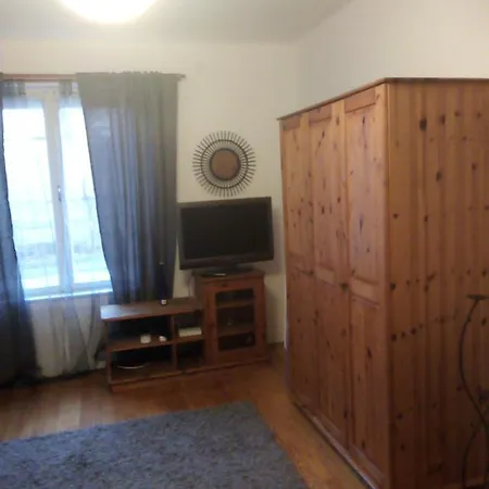 Apartament Afrika Gyongye Apartman *