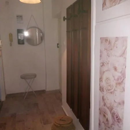 Afrika Gyongye Apartman